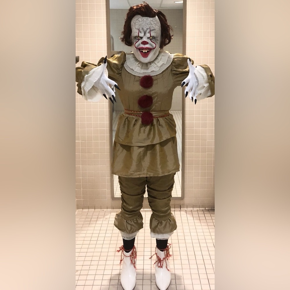 Pennywise Gold Clown Costume with mask and boots (women size 0-2)